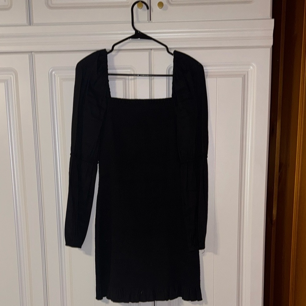 Gianni Bini Black Smocked Long Sleeve Bodycon Mini Dress – Size M